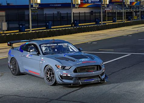 Pf Racings Gt4 Ford Mustang Gt350r C On Forgeline One Piece Forged
