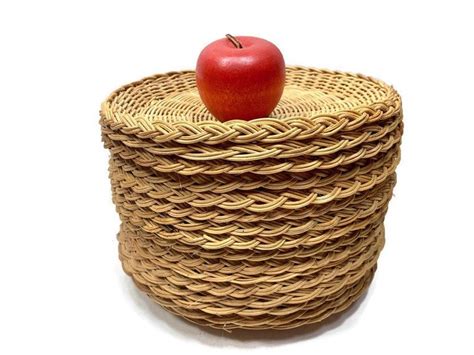 The woven wicker base is sturdy, so you won't. 16 Wicker Paper Plate Holders Vintage Woven Rattan Picnic ...
