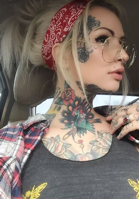 I Love Women Covered In Tattoos Girl Tattoos Sexy Tattoos For Women Tattoed Girls