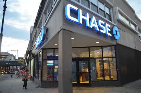 Chase private client is the brand name for a banking and investment product and service offering. Chase Bank Locations near me | United States Maps