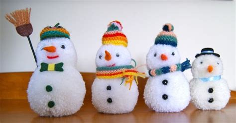 Sua primeira vítima foi sara kvinesland, em 1980. Pompom Doll - Boneco de Pompom: Bonecos de Neve | Boneco ...