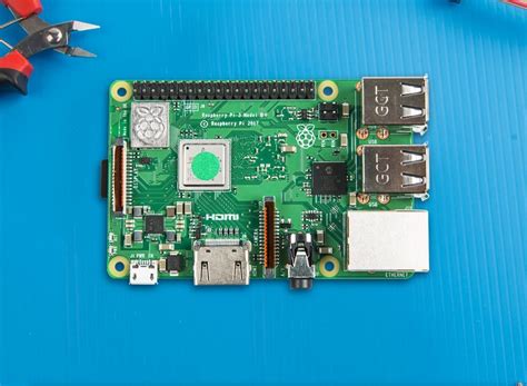 The raspberry pi 2 is here to provide you with the same pi as before but now with double the ram and a much faster processor. Make: Japan | Raspberry Pi 3 Model B+ 登場