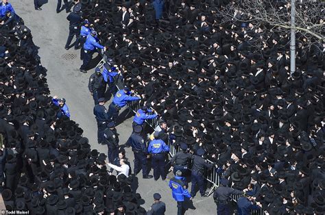 Tens Of Thousands Of Hasidic Jews Crowd Brooklyn Streets For Funeral Of Popular Rabbi Express