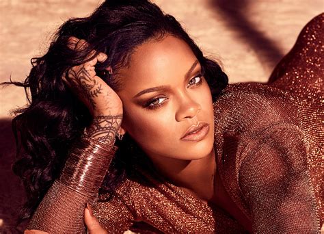 Rihanna Shows All Natural Curves In Seductive New Photos Fenty Beauty