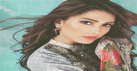 Ayeza Khan Is Adorable In This Latest Photoshoot Reviewitpk