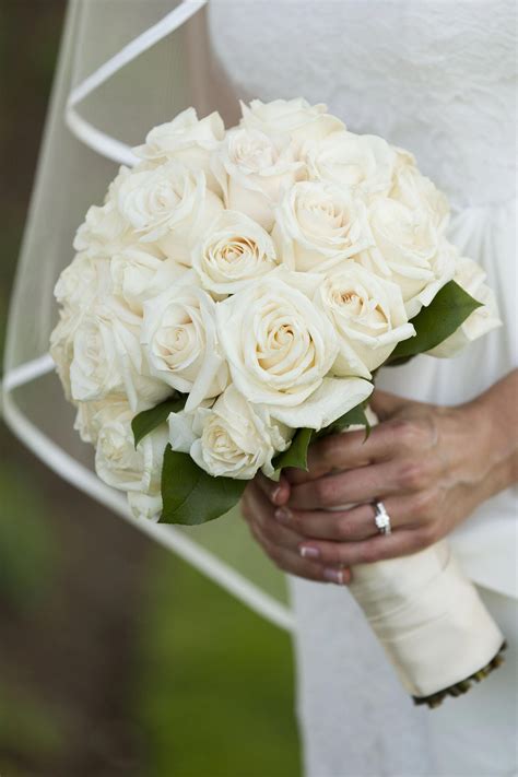 Longstemrosesbouquet White Rose Wedding