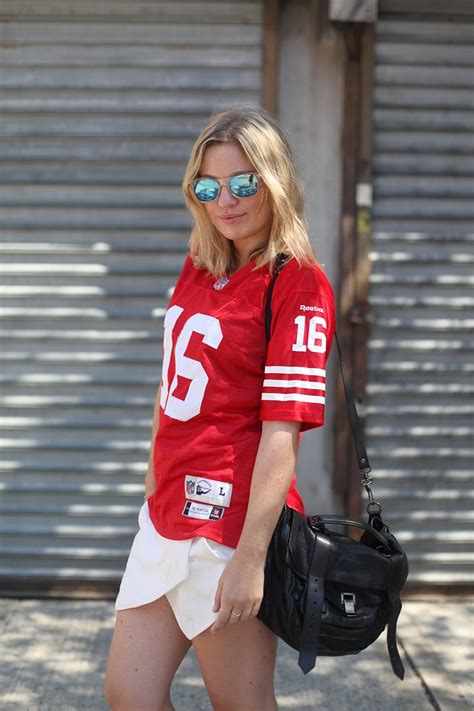 How To Make A Sports Jersey Look Stylish Seriously Jersey Fashion Football Outfits