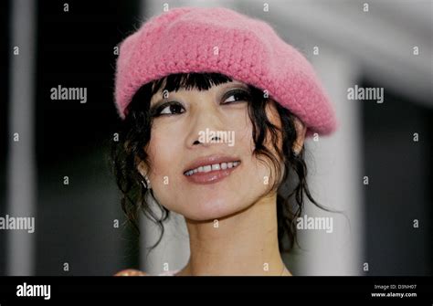 Chinese Actress Bai Ling Pictured Fotos Und Bildmaterial In Hoher Auflösung Alamy