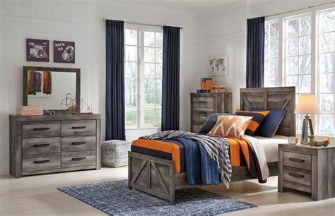 Signature Design By Ashley® 4 Piece Wynnlow Rustic Gray Twin Panel