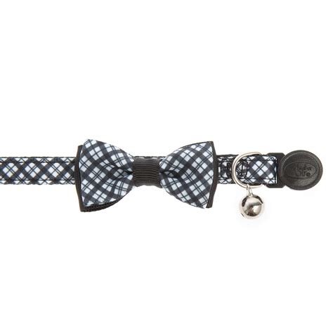 Whisker City® Plaid Bow Tie Cat Collar In 2021 Cat Bowtie Collar