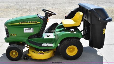 2000 John Deere Lt155 Lawn Mower In Concordia Ks Item H5085 Sold