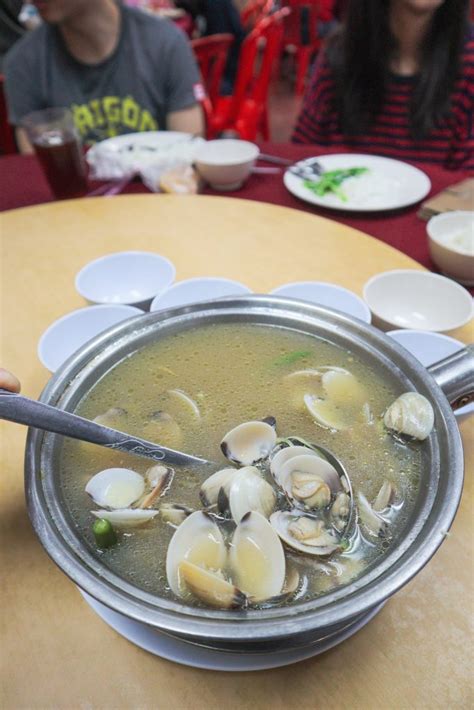 Lala chong seafood restaurant (kayu ara). Lala Chong Seafood Restaurant, Kayu Ara - Thokohmakan