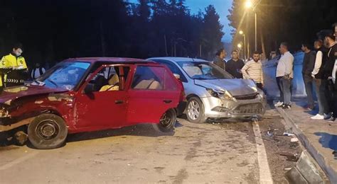 Tokat ta iki otomobil çarpıştı 5 yaralı Son Dakika Milliyet