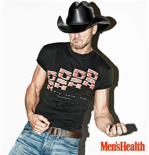 tim mcgraw shows off his fantastic abs for men s health celebrity bug