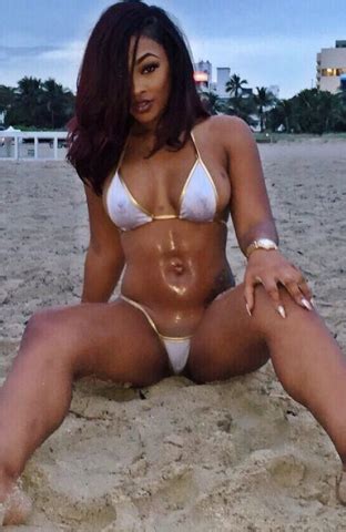See The Lady They Say Is The Hottest Video Vixen In The World Right Now Photos
