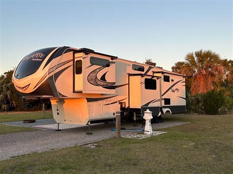 2024 Expert Guide To Choose The Best Rv For Full Time Living The