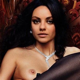 Mila Kunis Posing Topless Cxfakes Sexiezpix Web Porn