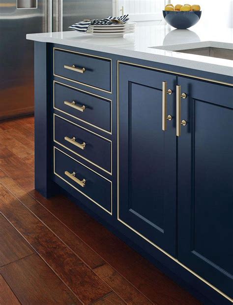 Lowe's carries a variety of cabinet doors in sizes, styles and colors to suit your new design. Kitchen Cabinet Door Styles That Will Never Go Out of ...