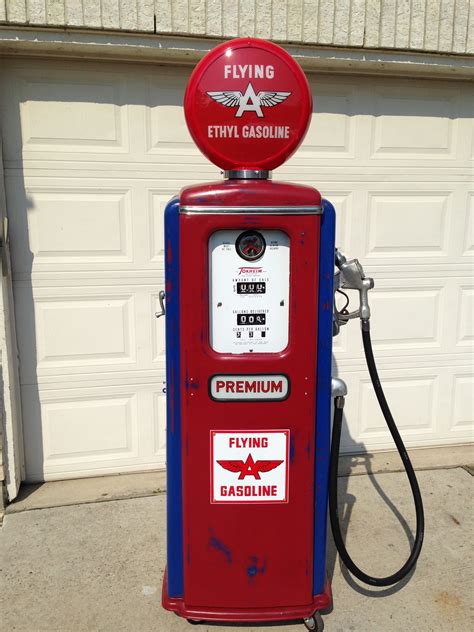 Tokheim 39 In Mikes Collection Old Gas Pumps Vintage Gas Pumps Man