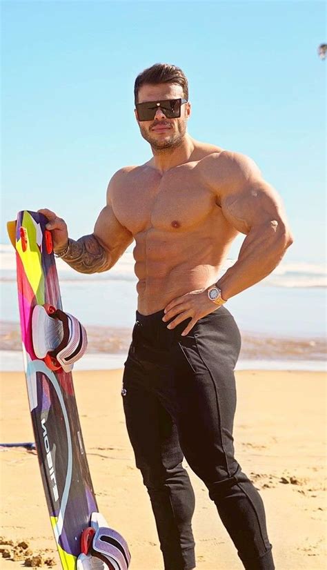 Guy Pictures Muscle Men Hunk Body Goals Physique Handsome Men