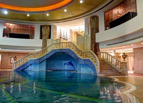 Awesome Indoor Swimming Pools