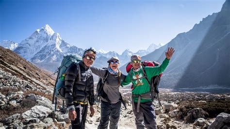 18 Everest Trekking Photos That Will Inspire You To Hike Intrepid