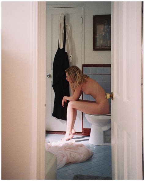 Allie Marie Evans Nude On The Toilet Of The Day