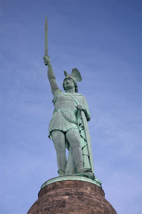 Filehermannsdenkmal Statue Wikimedia Commons