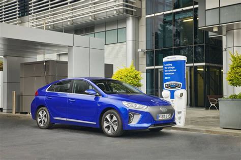 Hyundai Ioniq 2019 Review Hybrid Plug In And Electric Practical