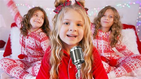 Diana and roma get in a fight and learn to share. Diana and Roma - Christmas with My Friends - Kids Song ...