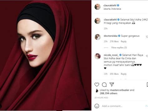 Cantiknya Cinta Laura Pakai Hijab Ini Penampakannya Fajar Sultra