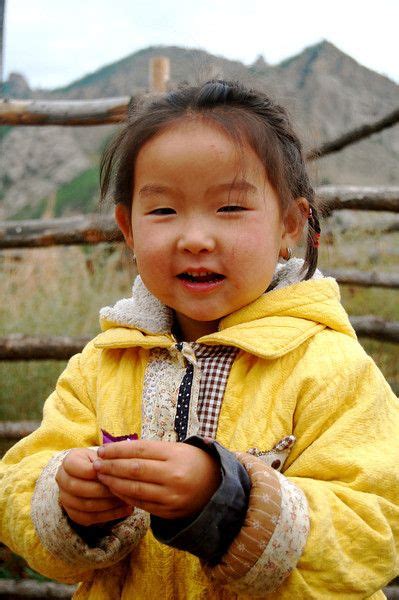 Children Around The World A Photo Essay Mongolia Enfant 02 Enfant