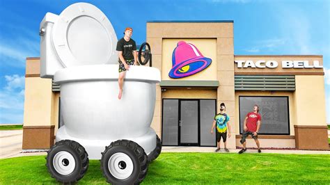 We Drove Worlds Biggest Toilet To Taco Bell Youtube