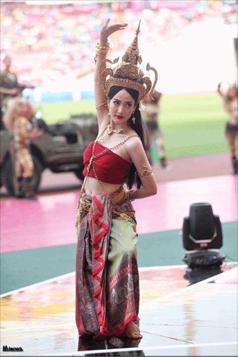 ละคร พริกไทยกับใบข้าว รับบทเป็น กานติสา (พริกไทย) ปี 2551. PiC แต้ว ณฐพร เตมีรักษ์ (ขบวนพาเหรด ละคร นาคี) @ 46 ปี ...