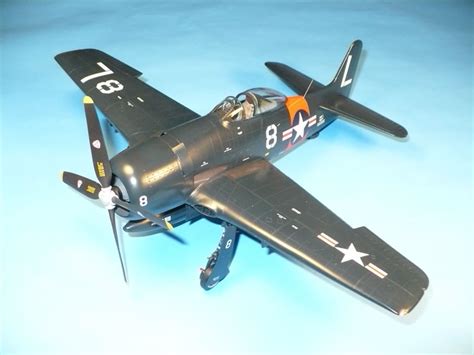 Trumpeter 132 F8f Bearcat Large Scale Planes