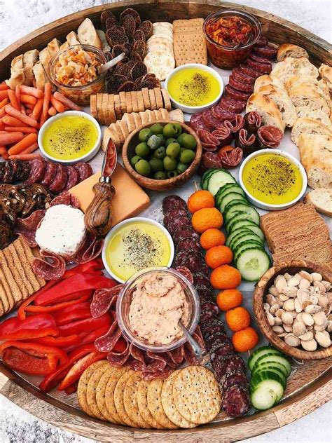 How To Make An Epic Charcuterie Board With Cured Meats Cheese Veggies
