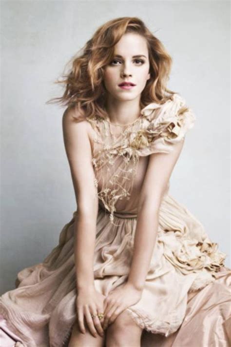 Emma Watson In A Beautiful Dress Inspiración Maquillaje Emma Watson