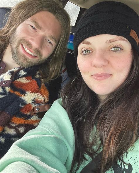 Alaskan Bush Peoples Raiven Brown Reveals Shes Expecting Third Child