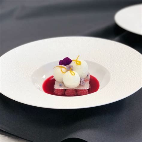 Explain the quote you eat with your eyes first. 「Plated Gastronomy」おしゃれまとめの人気アイデア｜Pinterest｜Rosi ...