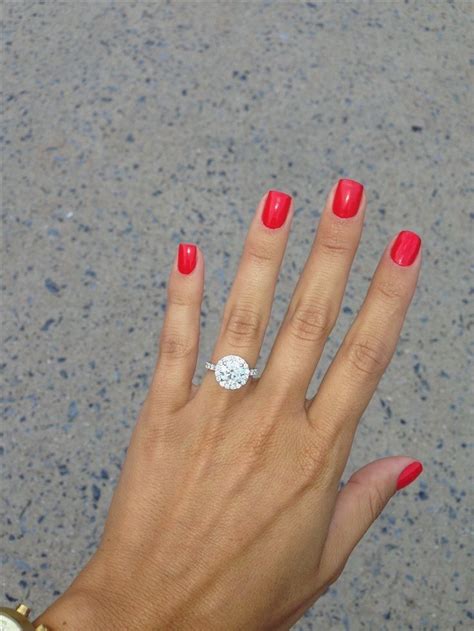 Gorgeous Ring Engagement Ring Selfie Round Halo Engagement Rings Ring Selfie