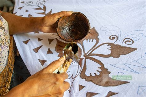 Vibrant Colours Of Sri Lankan Batik Green Holiday Travels