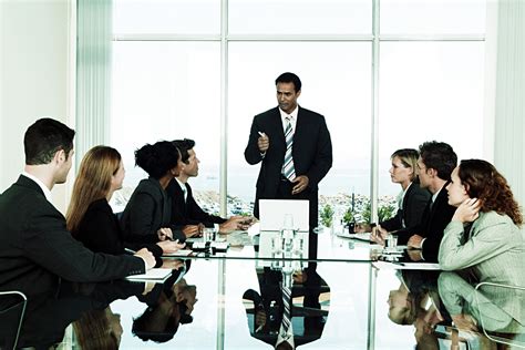 What about the managing director? The Difference Between an Executive Director & a Chief ...