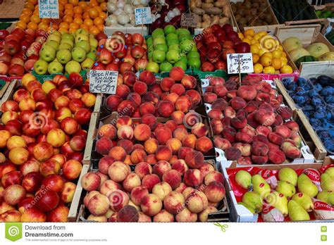 Broward county, fort lauderdale, fl id: Venice, Italy - September 2016: Rialto Fish Markets ...
