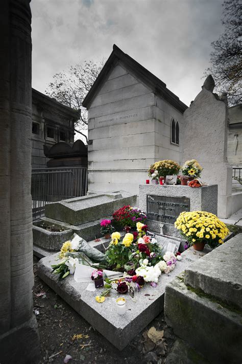 Jim Jim Morrisons Grave In Père Lachaise Cemetery Amaury Henderick