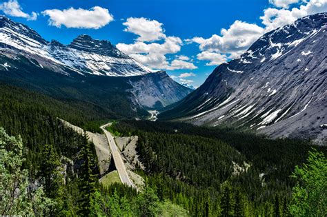 Icefield Parkway Valley Canada