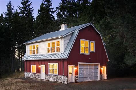 23 Homes With Gambrel Roofs Photo Gallery Home Awakening