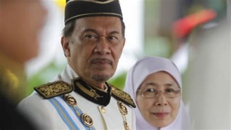 Anwar Ibrahim Acquitted Of Sodomy In Malaysia Bbc News
