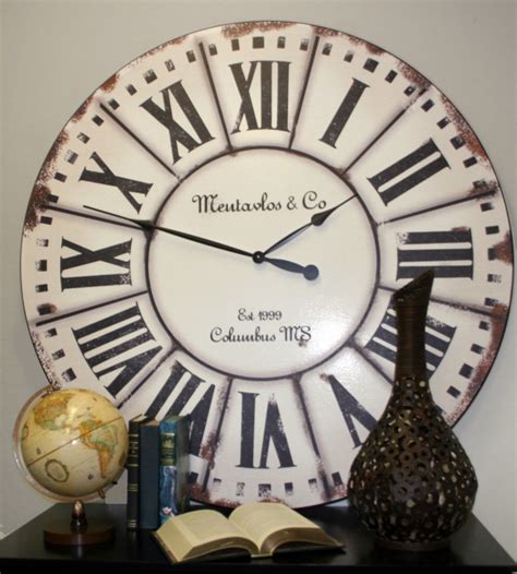 And then there's the gold clock located in the main lobby station inside the actual museum that's not technically allowed to be photographed since it's inside the museum. French Tower Clock | The Big Clock Store