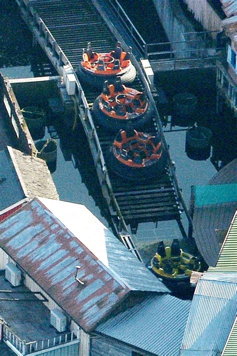 Thorpe Park Shuts Rumba Rapids Ride After Death Of 11 Year Old Girl At Drayton Manor London