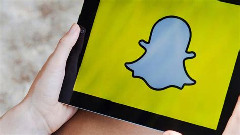 How Top Brands Use Snapchat To Share Their Story Pace Pace